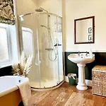 Thorpe House -